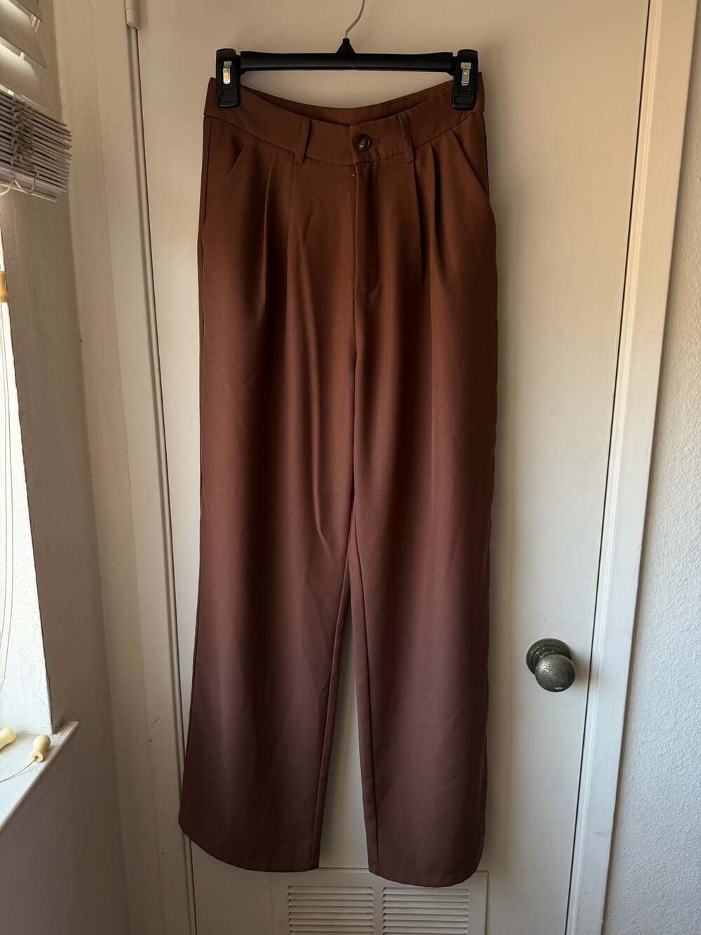 DAZY Women Solid Color Pleated Tailored Wide Leg Pants in Brown Size M